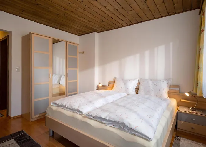 Haus St. Michael * Oberndorf in Tirol