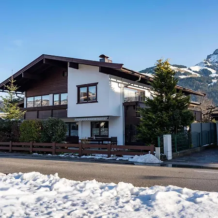 Haus St. Michael * Oberndorf en Tyrol