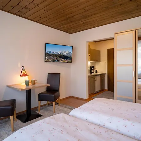 Haus St. Michael * Oberndorf en Tyrol